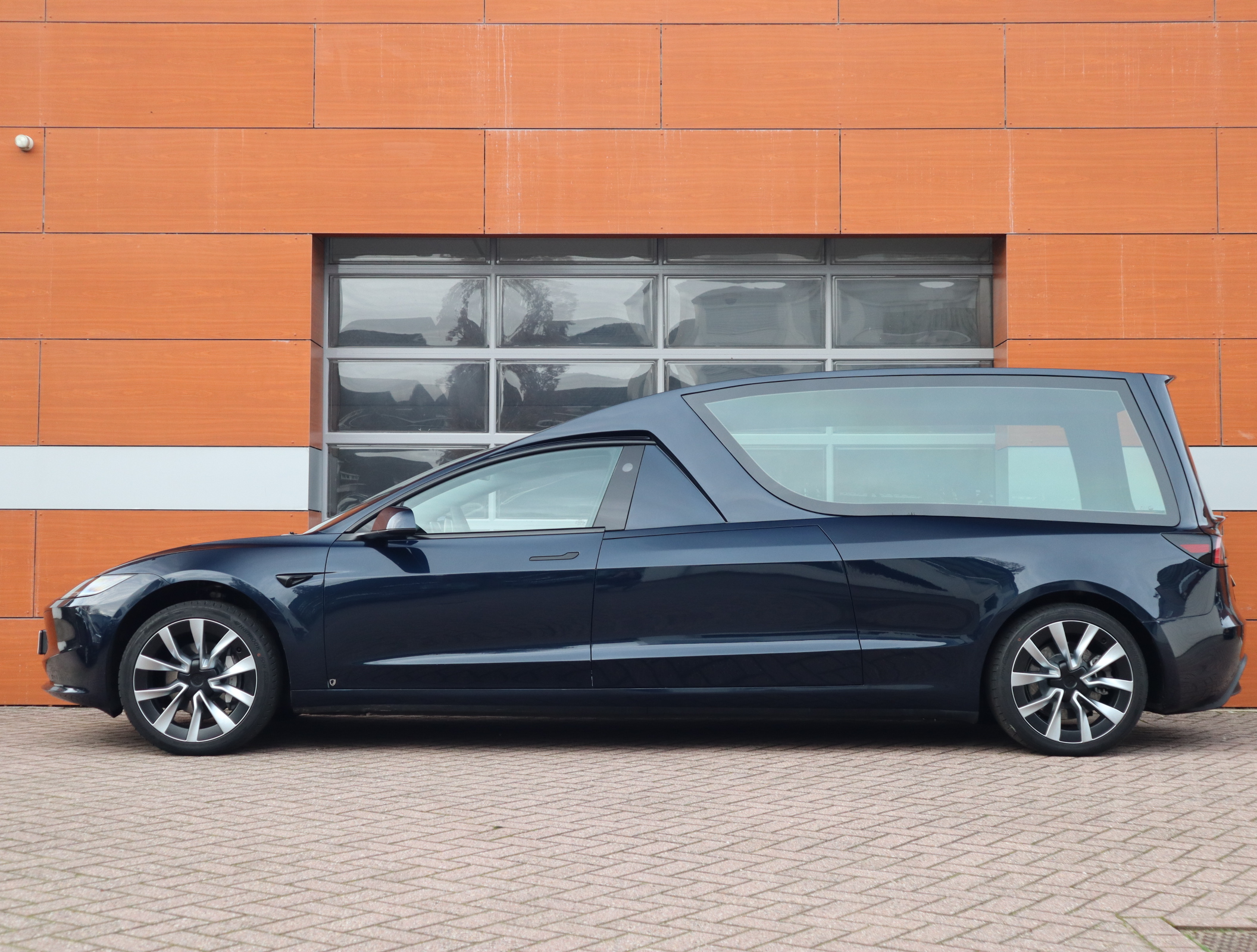 Tesla Model 3 E-Hearse