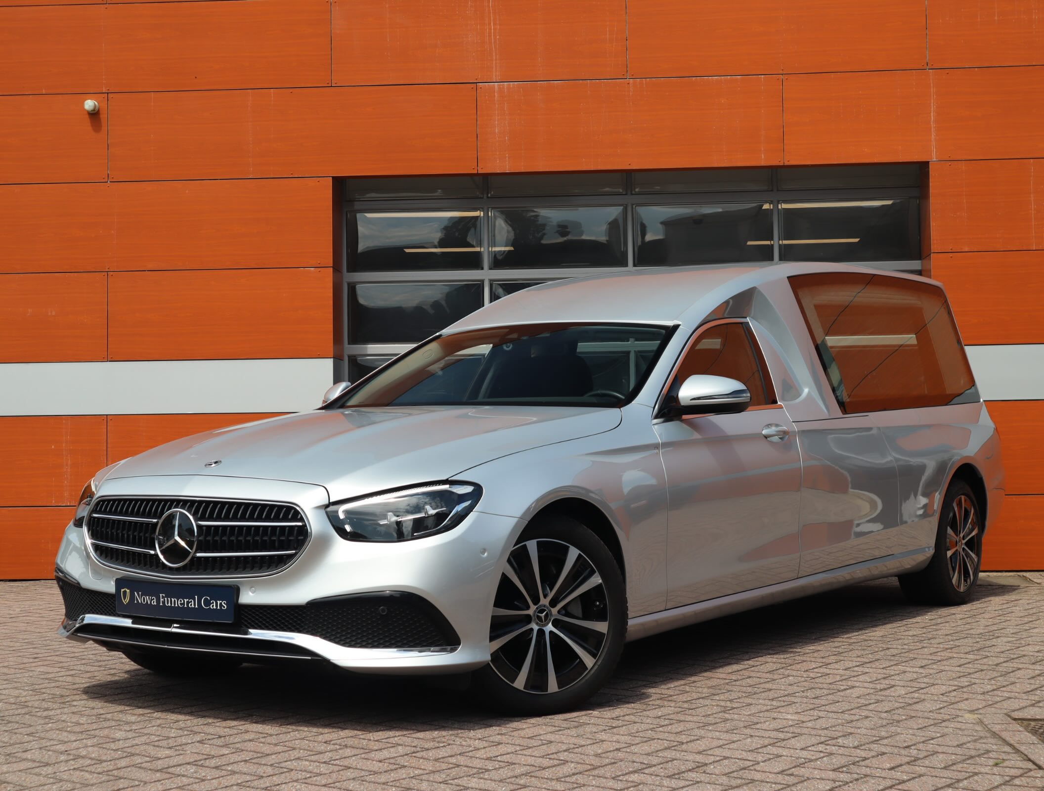Mercedes-Benz E300e Hybride (model 213)