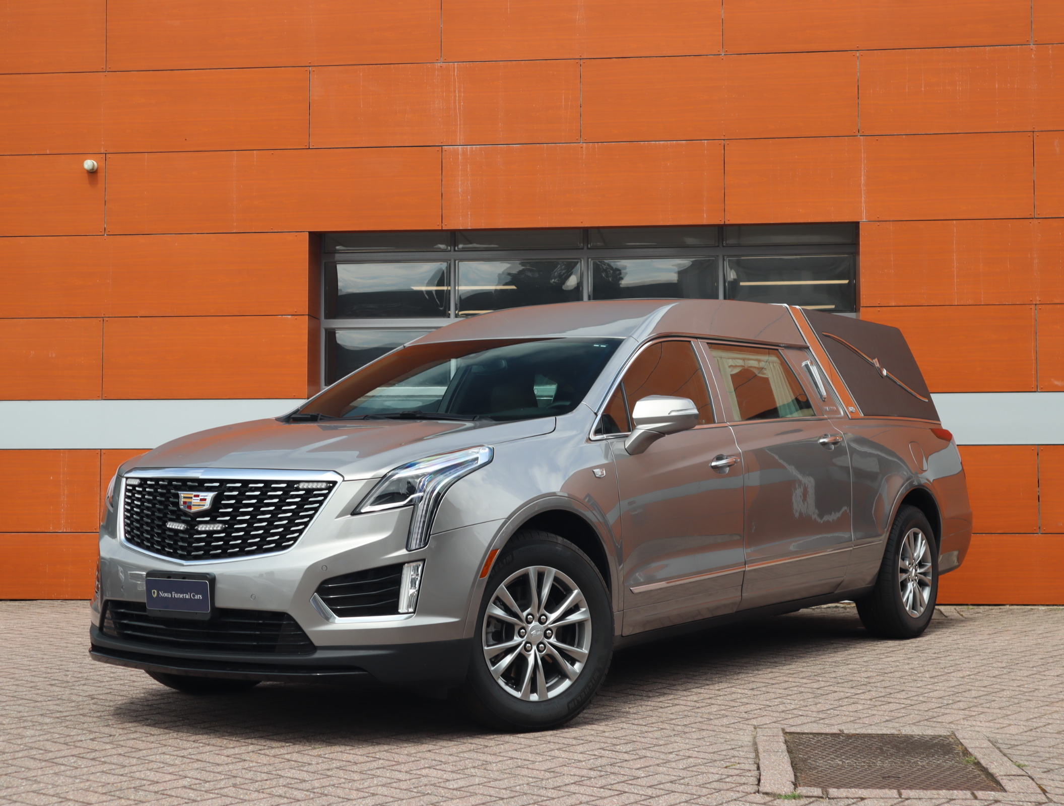 Cadillac XT5 Phoenix Platinum Coach 2023