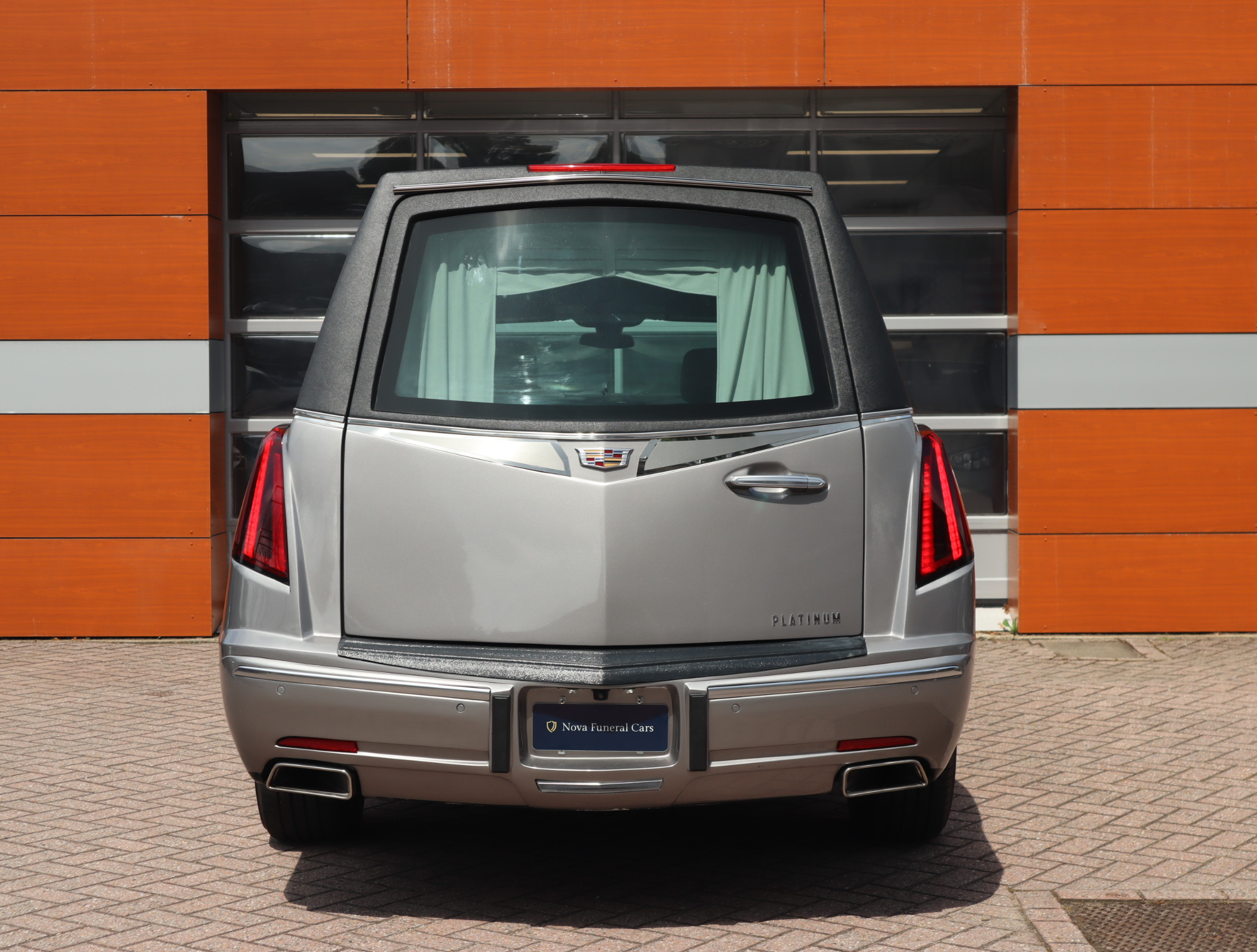 Cadillac XT5 Phoenix Platinum Coach 2023